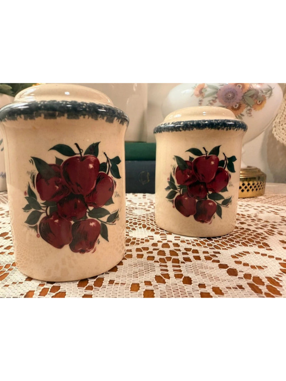 Vintage Apple Stoneware Salt & Pepper Shaker Set Farmhouse Kitchen Decor
